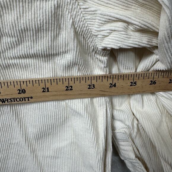 Levi's NEW Shirt Shacket Womens Large Cream Corduroy Relaxed Fit Button Up Logo - Picture 9 of 14